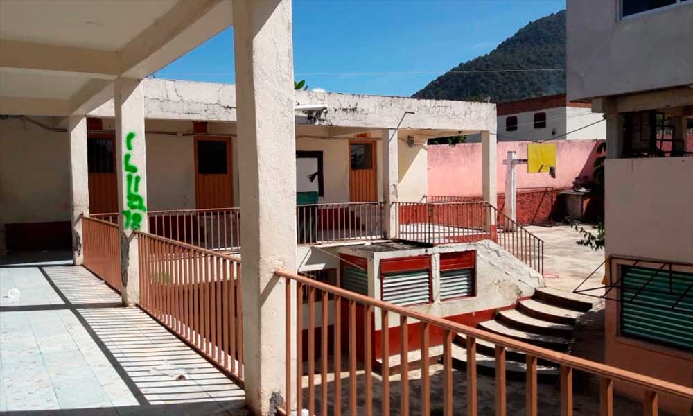 Primaria en Zitácuaro continúa con afectaciones por el sismo del 2017